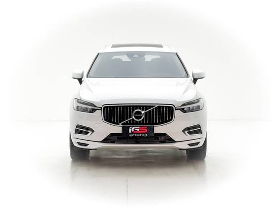 VOLVO XC60 2.0 T8 HYBRID MOMENTUM AWD GEARTRONIC